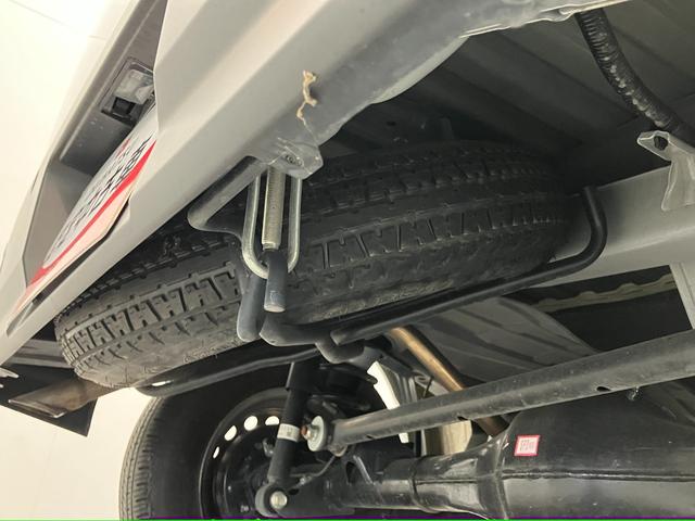 ハイゼットカーゴＤＸ　パートタイム４ＷＤ　キーレス　コーナーセンサー　ＥＴＣ衝突被害軽減ブレーキ　スマアシ　コーナーセンサー　キーレス　前席パワーウインドウ　ＡＭ／ＦＭステレオ　ＥＴＣ　両側スライドドア　パートタイム４ＷＤ　オートライト（滋賀県）の中古車