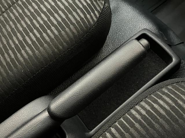 ハイゼットカーゴＤＸ　パートタイム４ＷＤ　キーレス　コーナーセンサー　ＥＴＣ衝突被害軽減ブレーキ　スマアシ　コーナーセンサー　キーレス　前席パワーウインドウ　ＡＭ／ＦＭステレオ　ＥＴＣ　両側スライドドア　パートタイム４ＷＤ　オートライト（滋賀県）の中古車