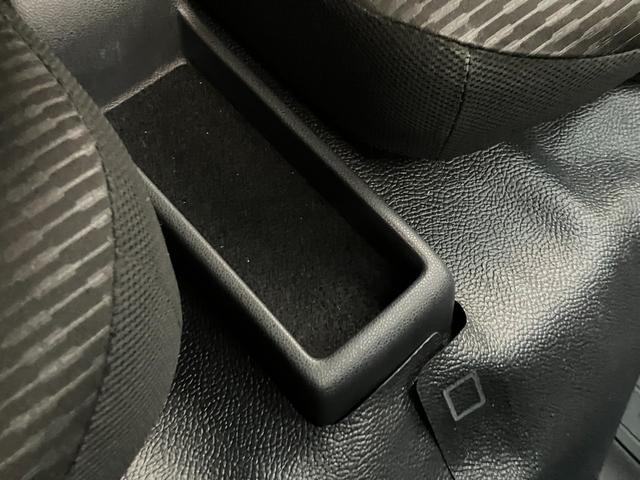 ハイゼットカーゴＤＸ　パートタイム４ＷＤ　キーレス　コーナーセンサー　ＥＴＣ衝突被害軽減ブレーキ　スマアシ　コーナーセンサー　キーレス　前席パワーウインドウ　ＡＭ／ＦＭステレオ　ＥＴＣ　両側スライドドア　パートタイム４ＷＤ　オートライト（滋賀県）の中古車