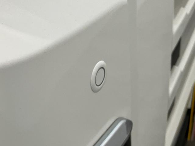 ハイゼットカーゴＤＸ　４ＷＤ　ＣＶＴ　フルセグナビ　ドラレコ　キーレス衝突被害軽減ブレーキ　コーナーセンサー　フルセグナビ　ＤＶＤ再生　Ｂｌｕｅｔｏｏｔｈ　ドラレコ　ＥＴＣ　ＬＥＤ　オートライト　キーレスエントリー　前席パワーウインドウ　エコアイドル　パートタイム４ＷＤ（滋賀県）の中古車