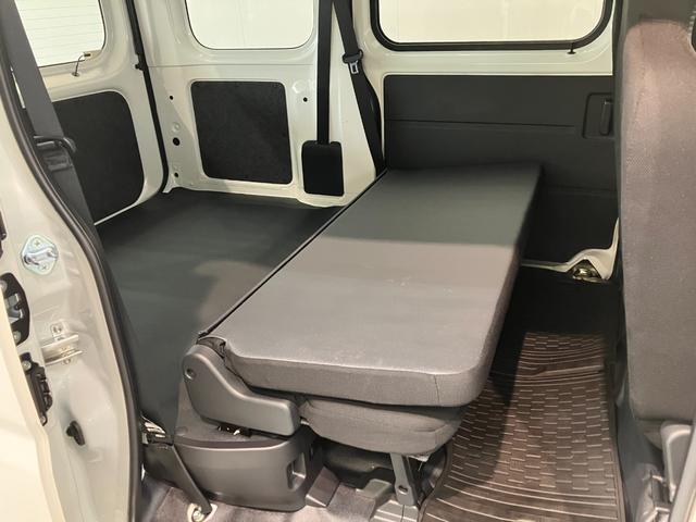 ハイゼットカーゴＤＸ　４ＷＤ　ＣＶＴ　フルセグナビ　ドラレコ　キーレス衝突被害軽減ブレーキ　コーナーセンサー　フルセグナビ　ＤＶＤ再生　Ｂｌｕｅｔｏｏｔｈ　ドラレコ　ＥＴＣ　ＬＥＤ　オートライト　キーレスエントリー　前席パワーウインドウ　エコアイドル　パートタイム４ＷＤ（滋賀県）の中古車