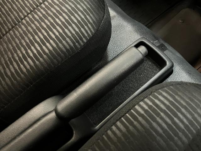 ハイゼットカーゴＤＸ　４ＷＤ　ＣＶＴ　フルセグナビ　ドラレコ　キーレス衝突被害軽減ブレーキ　コーナーセンサー　フルセグナビ　ＤＶＤ再生　Ｂｌｕｅｔｏｏｔｈ　ドラレコ　ＥＴＣ　ＬＥＤ　オートライト　キーレスエントリー　前席パワーウインドウ　エコアイドル　パートタイム４ＷＤ（滋賀県）の中古車