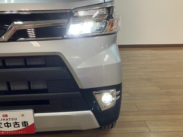 ハイゼットカーゴデッキバンＧ　ＳＡIII　２ＷＤ／４ＡＴ／走行０．２万キロ走行０．２万キロ／車検整備付き／２ＷＤ／４ＡＴ／衝突軽減ブレーキ／純正ＣＤステレオ／ＬＥＤヘッドライト／フォグランプ／電動格納式ドアミラー（大阪府）の中古車