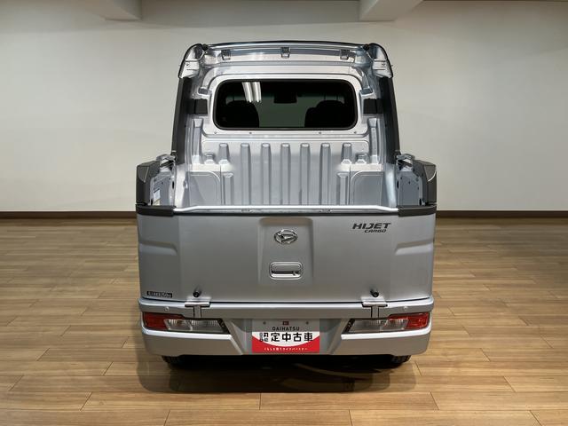 ハイゼットカーゴデッキバンＧ　ＳＡIII　２ＷＤ／４ＡＴ／走行０．２万キロ走行０．２万キロ／車検整備付き／２ＷＤ／４ＡＴ／衝突軽減ブレーキ／純正ＣＤステレオ／ＬＥＤヘッドライト／フォグランプ／電動格納式ドアミラー（大阪府）の中古車