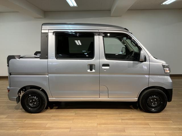 ハイゼットカーゴデッキバンＧ　ＳＡIII　２ＷＤ／４ＡＴ／走行０．２万キロ走行０．２万キロ／車検整備付き／２ＷＤ／４ＡＴ／衝突軽減ブレーキ／純正ＣＤステレオ／ＬＥＤヘッドライト／フォグランプ／電動格納式ドアミラー（大阪府）の中古車