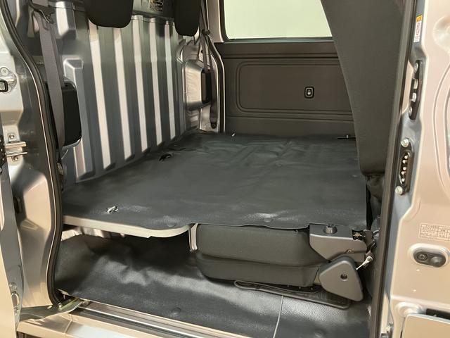 ハイゼットカーゴデッキバンＧ　ＳＡIII　２ＷＤ／４ＡＴ／走行０．２万キロ走行０．２万キロ／車検整備付き／２ＷＤ／４ＡＴ／衝突軽減ブレーキ／純正ＣＤステレオ／ＬＥＤヘッドライト／フォグランプ／電動格納式ドアミラー（大阪府）の中古車