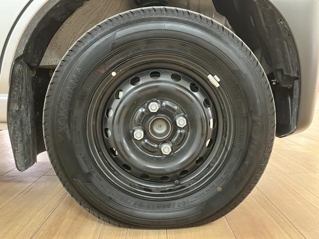 ハイゼットカーゴデッキバンＧ　ＳＡIII　２ＷＤ／４ＡＴ／走行０．２万キロ走行０．２万キロ／車検整備付き／２ＷＤ／４ＡＴ／衝突軽減ブレーキ／純正ＣＤステレオ／ＬＥＤヘッドライト／フォグランプ／電動格納式ドアミラー（大阪府）の中古車