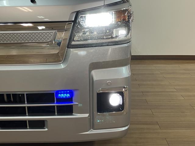 ハイゼットトラックハイルーフ　２ＷＤ／ＣＶＴ／走行０．６万キロ／キーフリー令和５年式／走行０．６万キロ／フロントガーニッシュ／オーディオレス／ゲートプロテクター／テールゲートチェーン／キーフリー／パワーウィンド／電動格納式ドアミラー／オートライト（大阪府）の中古車