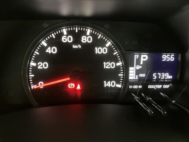 ハイゼットトラックハイルーフ　２ＷＤ／ＣＶＴ／走行０．６万キロ／キーフリー令和５年式／走行０．６万キロ／フロントガーニッシュ／オーディオレス／ゲートプロテクター／テールゲートチェーン／キーフリー／パワーウィンド／電動格納式ドアミラー／オートライト（大阪府）の中古車