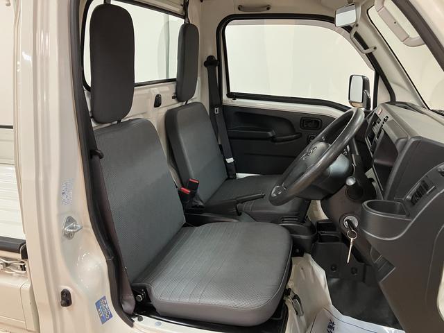 ハイゼットトラックハイルーフ／４ＷＤ／４ＡＴ／走行１．４万キロ／１年保証／４ＷＤ／４ＡＴ／走行１．４万キロ／パワーウインドウ／キーレス／エアコン／パワステ／ＦＭ＆ＡＭラジオ／１年間走行距離無制限保証／ゲートプロテクター／（大阪府）の中古車