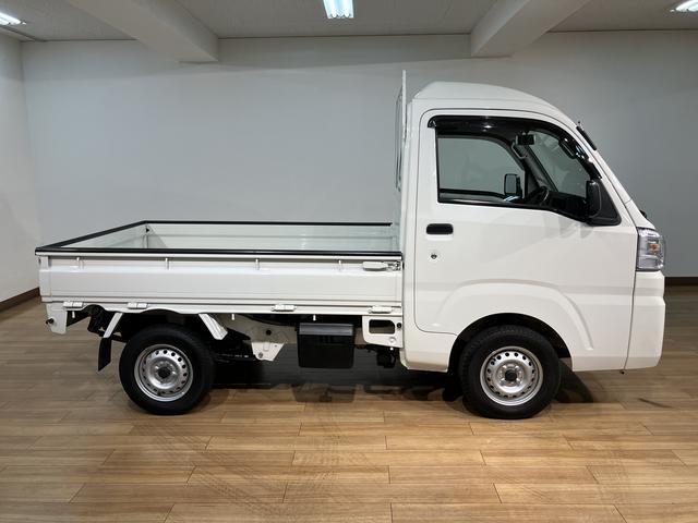 ハイゼットトラックハイルーフ／４ＷＤ／４ＡＴ／走行１．４万キロ／１年保証／４ＷＤ／４ＡＴ／走行１．４万キロ／パワーウインドウ／キーレス／エアコン／パワステ／ＦＭ＆ＡＭラジオ／１年間走行距離無制限保証／ゲートプロテクター／（大阪府）の中古車