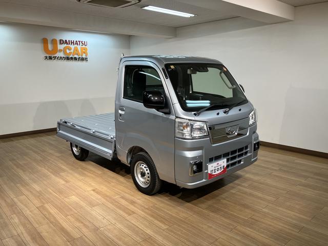 ハイゼットトラックＥＸＴ／元弊社試乗車／走行０．２万キロ／パワーウインドウ／元弊社試乗車／走行０．２万キロ／パワーウインドウ／電動格納ミラー／スマートキー／プッシュスタート／ＣＶＴ車／荷台作業灯／テールゲートチェーン／コーナーセンサー／衝突軽減ブレーキ／フォグランプ／（大阪府）の中古車
