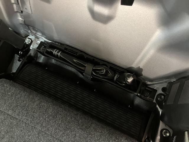 ハイゼットトラックＥＸＴ／元弊社試乗車／走行０．２万キロ／パワーウインドウ／元弊社試乗車／走行０．２万キロ／パワーウインドウ／電動格納ミラー／スマートキー／プッシュスタート／ＣＶＴ車／荷台作業灯／テールゲートチェーン／コーナーセンサー／衝突軽減ブレーキ／フォグランプ／（大阪府）の中古車