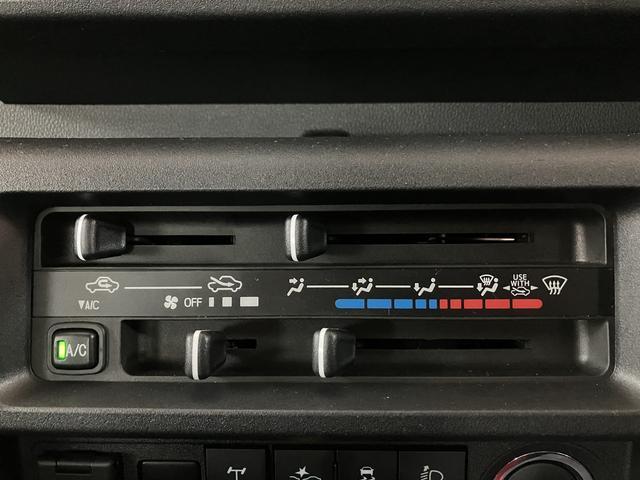 ハイゼットトラックＥＸＴ　４ＷＤ／５ＭＴ／走行０．７万キロ／ナビ／バックカメラ令和５年式／走行０．７万キロ／４ＷＤ（パートタイム）／５ＭＴ／ナビ／ＣＤ／ＡＭ／ＦＭ／Ｂｌｕｅｔｏｏｔｈ／バックカメラ／走行０．５万キロキーフリー／電動格納式ドアミラー／フォグランプ／（大阪府）の中古車