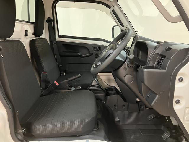 ハイゼットトラックＥＸＴ　４ＷＤ／５ＭＴ／走行０．７万キロ／ナビ／バックカメラ令和５年式／走行０．７万キロ／４ＷＤ（パートタイム）／５ＭＴ／ナビ／ＣＤ／ＡＭ／ＦＭ／Ｂｌｕｅｔｏｏｔｈ／バックカメラ／走行０．５万キロキーフリー／電動格納式ドアミラー／フォグランプ／（大阪府）の中古車