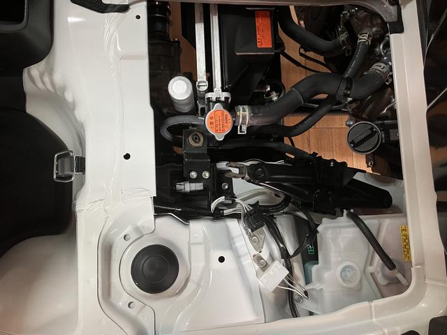 ハイゼットトラックＥＸＴ　４ＷＤ／５ＭＴ／走行０．７万キロ／ナビ／バックカメラ令和５年式／走行０．７万キロ／４ＷＤ（パートタイム）／５ＭＴ／ナビ／ＣＤ／ＡＭ／ＦＭ／Ｂｌｕｅｔｏｏｔｈ／バックカメラ／走行０．５万キロキーフリー／電動格納式ドアミラー／フォグランプ／（大阪府）の中古車
