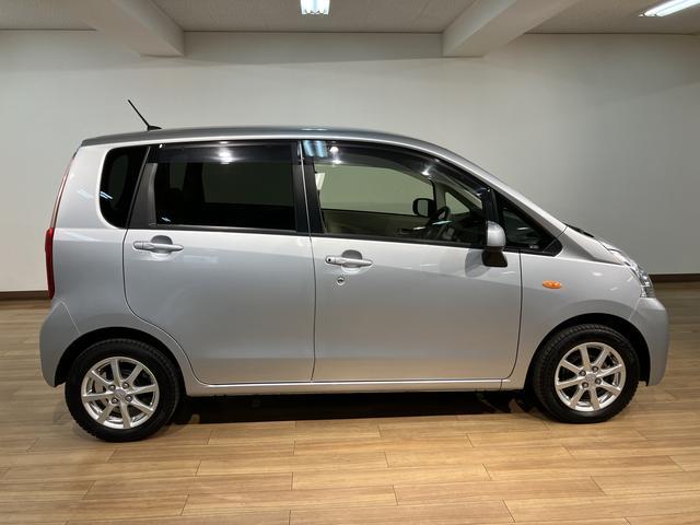 ムーヴＸリミテッド／４ＷＤ／走行２．３万キロ／タイヤ新品交換／４ＷＤ／走行２．３万キロ／タイヤ新品交換／１年間走行距離無制限保証／車検整備渡し／ナビ／バックカメラ／ドラレコ／ＥＴＣ／オートエアコン／アイドリングストップ／スマートキー／プッシュスタート／（大阪府）の中古車