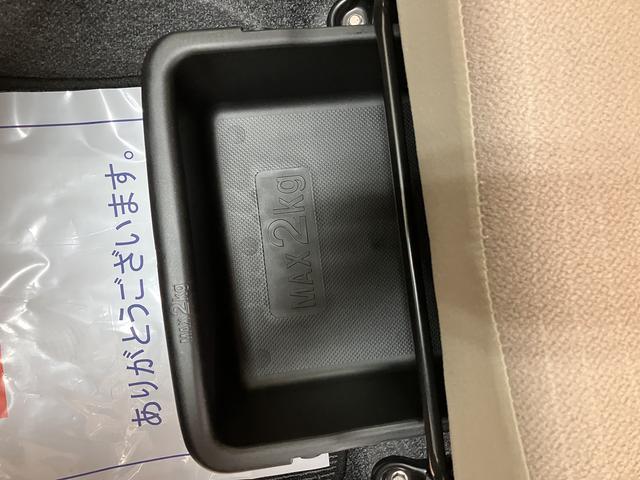 ムーヴＸリミテッド／４ＷＤ／走行２．３万キロ／タイヤ新品交換／４ＷＤ／走行２．３万キロ／タイヤ新品交換／１年間走行距離無制限保証／車検整備渡し／ナビ／バックカメラ／ドラレコ／ＥＴＣ／オートエアコン／アイドリングストップ／スマートキー／プッシュスタート／（大阪府）の中古車