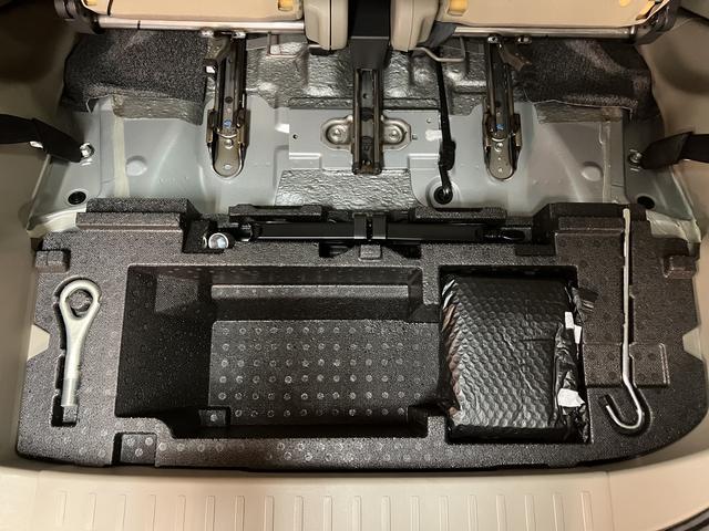 ムーヴＸリミテッド／４ＷＤ／走行２．３万キロ／タイヤ新品交換／４ＷＤ／走行２．３万キロ／タイヤ新品交換／１年間走行距離無制限保証／車検整備渡し／ナビ／バックカメラ／ドラレコ／ＥＴＣ／オートエアコン／アイドリングストップ／スマートキー／プッシュスタート／（大阪府）の中古車