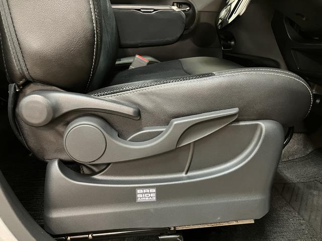 タントカスタムＸ　トップエディション／リミテッドＳＡIII８インチナビ／ＨＤＭＩ／ＵＳＢ／パノラマモニター／ＥＴＣ／運転席シートヒーター／電動格納ミラー／両側電動スライドドア／ヘッドライトオート／オートハイビーム／１４インチアルミホイール（大阪府）の中古車
