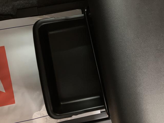 タントカスタムＸ　トップエディション／リミテッドＳＡIII８インチナビ／ＨＤＭＩ／ＵＳＢ／パノラマモニター／ＥＴＣ／運転席シートヒーター／電動格納ミラー／両側電動スライドドア／ヘッドライトオート／オートハイビーム／１４インチアルミホイール（大阪府）の中古車