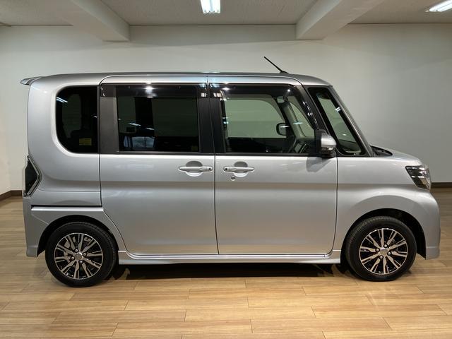 タントカスタムＸ　トップエディション／リミテッドＳＡIII８インチナビ／ＨＤＭＩ／ＵＳＢ／パノラマモニター／ＥＴＣ／運転席シートヒーター／電動格納ミラー／両側電動スライドドア／ヘッドライトオート／オートハイビーム／１４インチアルミホイール（大阪府）の中古車