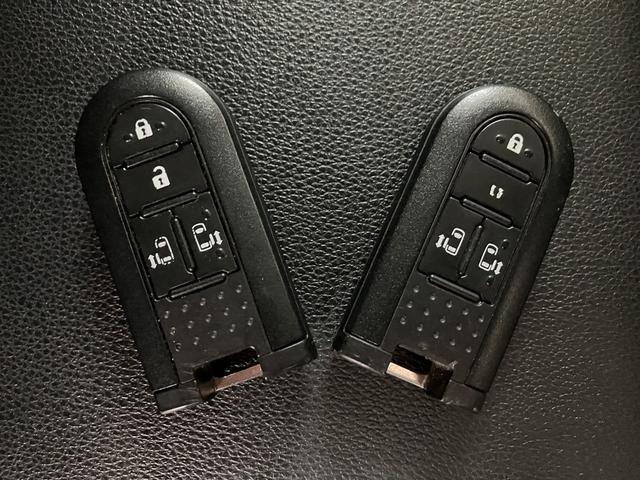 タントカスタムＲＳ　トップエディションＳＡIII　ナビ／ＥＴＣターボ車／ナビ（ＮＭＺＫ−Ｗ６８Ｄ）／ＣＤ／ＤＶＤ／Ｂｌｕｅｔｏｏｔｈ／ＵＳＢ／バックカメラ／両側パワースライド／キーフリー／ＬＥＤヘッドライト／衝突軽減ブレーキ／アルミホイール（大阪府）の中古車