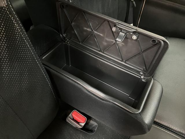 タントカスタムＲＳ　トップエディションＳＡIII　ナビ／ＥＴＣターボ車／ナビ（ＮＭＺＫ−Ｗ６８Ｄ）／ＣＤ／ＤＶＤ／Ｂｌｕｅｔｏｏｔｈ／ＵＳＢ／バックカメラ／両側パワースライド／キーフリー／ＬＥＤヘッドライト／衝突軽減ブレーキ／アルミホイール（大阪府）の中古車