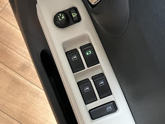ミラココアココアＸ　ナビ／走行３．５万キロ／車検整備付きナビ／ワンセグ／ＣＤ／ＡＭ／ＦＭ／バックカメラ／キーフリー／フォグランプ／オートエアコン／（大阪府）の中古車