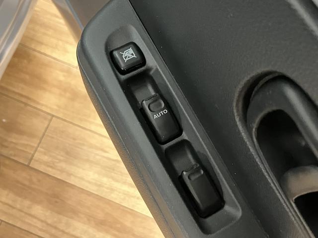 ハイゼットトラックジャンボ　４ＡＴ／２ＷＤ／走行５．５キロ／令和３年式車検整備付き／走行５．５万キロ／ナビ／ドラレコ／ＬＥＤヘッドライト／フォグランプ／パワーウィンド／キーレスエントリー／ゲートプロテクター（大阪府）の中古車