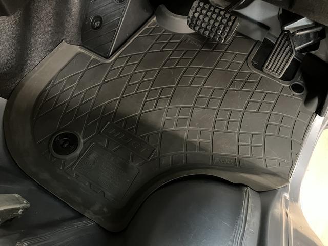 ハイゼットトラックジャンボ　４ＡＴ／２ＷＤ／走行５．５キロ／令和３年式車検整備付き／走行５．５万キロ／ナビ／ドラレコ／ＬＥＤヘッドライト／フォグランプ／パワーウィンド／キーレスエントリー／ゲートプロテクター（大阪府）の中古車