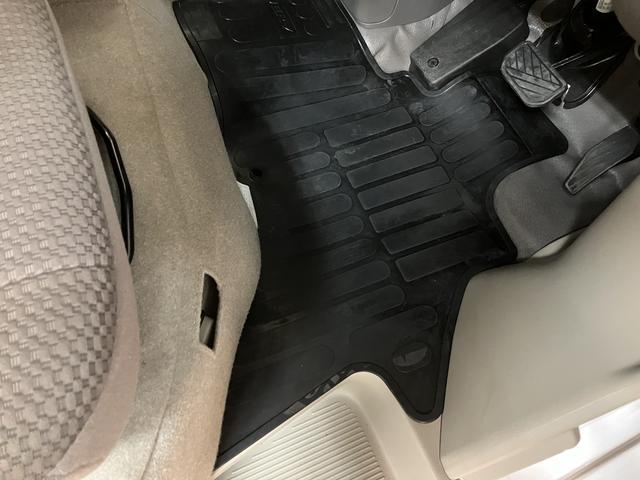 エブリイＰＣ　ナビ／ドラレコ／走行０．６万キロ／ナビ／フルセグ／Ｂｌｕｅｔｏｏｔｈ／ＣＤ／ＤＶＤ／ＵＳＢ／ドラレコ／衝突軽減ブレーキ／キーレスエントリー／電動格納式ドアミラー／シートヒーター（大阪府）の中古車