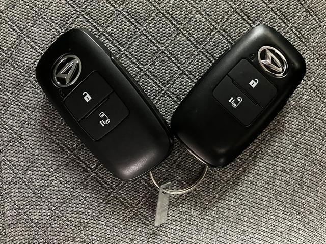 タントＸセレクション　　ナビ／バックカメラ／走行０．９万キロナビ（ＮＭＺＫ−Ｗ７１Ｄ）／ＣＤ／ＤＶＤ／Ｂｌｕｅｔｏｏｔｈ／ＵＳＢ／バックカメラ／ＥＴＣ／片側パワースライド／シートヒーター／キーフリー／車検整備付き／令和２年式／走行０．９万キロ（大阪府）の中古車