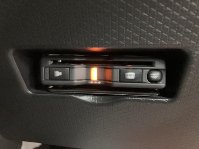 タントＸセレクション　　ナビ／バックカメラ／走行０．９万キロナビ（ＮＭＺＫ−Ｗ７１Ｄ）／ＣＤ／ＤＶＤ／Ｂｌｕｅｔｏｏｔｈ／ＵＳＢ／バックカメラ／ＥＴＣ／片側パワースライド／シートヒーター／キーフリー／車検整備付き／令和２年式／走行０．９万キロ（大阪府）の中古車