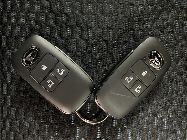 タントカスタムＸ　２５年モデルワイドスタンダードナビ／前後ドラレコ令和７年式／走行５キロ／ナビ（ＮＭＺＫ−Ｗ７５Ｄ）／ＣＤ／ＤＶＤ／Ｂｌｕｅｔｏｏｔｈ／ＨＤＭＩ／バックカメラ／前後ドラレコ／届出済未使用車／電動パーキングブレーキ／ホールド機能／両側パワースライド（大阪府）の中古車