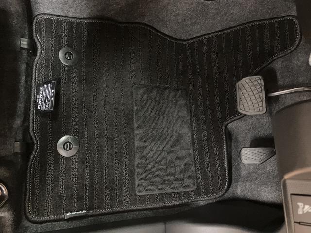 タフトＧターボ　ダーククロムベンチャー　令和７年／走行１８キロターボ車／令和７年式／走行１８キロ／オーディオレス／バックカメラ／１５インチアルミホイール／ＬＥＤヘッドライト／電子パーキングブレーキ／ホールド機能／キーフリー（大阪府）の中古車