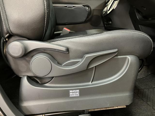 タントカスタムＸ　トップエディションＶＳ　ＳＡIII／１年保証付／８インチナビ／パノラマカメラ／ドラレコ／Ｂｌｕｅｔｏｏｔｈ／ＨＤＭＩ接続／ＵＳＢ接続／両側電動スライドドア／シートヒーター／ＬＥＤヘッドライト＆フォグランプ／ステアリングリモコン／スマートキー／（大阪府）の中古車