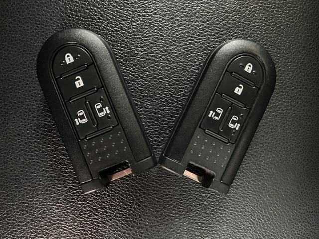 タントカスタムＸ　トップエディションＶＳ　ＳＡIII／１年保証付／８インチナビ／パノラマカメラ／ドラレコ／Ｂｌｕｅｔｏｏｔｈ／ＨＤＭＩ接続／ＵＳＢ接続／両側電動スライドドア／シートヒーター／ＬＥＤヘッドライト＆フォグランプ／ステアリングリモコン／スマートキー／（大阪府）の中古車