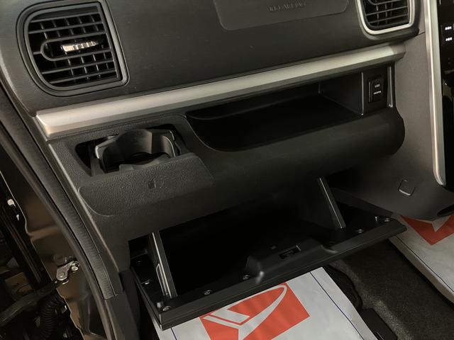 タントカスタムＸ　トップエディションＶＳ　ＳＡIII／１年保証付／８インチナビ／パノラマカメラ／ドラレコ／Ｂｌｕｅｔｏｏｔｈ／ＨＤＭＩ接続／ＵＳＢ接続／両側電動スライドドア／シートヒーター／ＬＥＤヘッドライト＆フォグランプ／ステアリングリモコン／スマートキー／（大阪府）の中古車