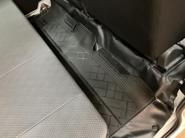 ハイゼットカーゴスペシャル／走行２．９万キロ／車検整備渡し／１年保証付／走行２．９万キロ／車検整備渡し／１年間走行距離無制限保証／４ＡＴ／ＦＭ＆ＡＭラジオ／ＵＳＢ接続／オートライト／アイドリングストップ／（大阪府）の中古車