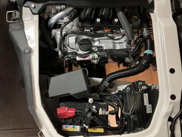 ハイゼットカーゴスペシャル／走行２．９万キロ／車検整備渡し／１年保証付／走行２．９万キロ／車検整備渡し／１年間走行距離無制限保証／４ＡＴ／ＦＭ＆ＡＭラジオ／ＵＳＢ接続／オートライト／アイドリングストップ／（大阪府）の中古車