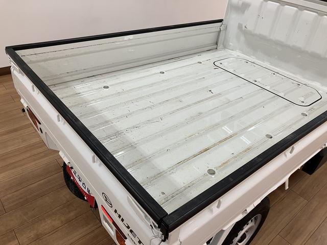 ハイゼットトラックスタンダード　２ＷＤ／５ＭＴ／令和２年式／走行４．１万キロ令和２年式／走行４．１万キロ／２ＷＤ／５ＭＴ／ゲートプロテクター／リヤガラススモーク／１年間距離無制限保証／エアコン／パワステ（大阪府）の中古車
