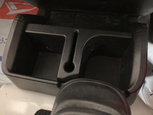 ハイゼットトラックスタンダード　２ＷＤ／５ＭＴ／令和２年式／走行４．１万キロ令和２年式／走行４．１万キロ／２ＷＤ／５ＭＴ／ゲートプロテクター／リヤガラススモーク／１年間距離無制限保証／エアコン／パワステ（大阪府）の中古車