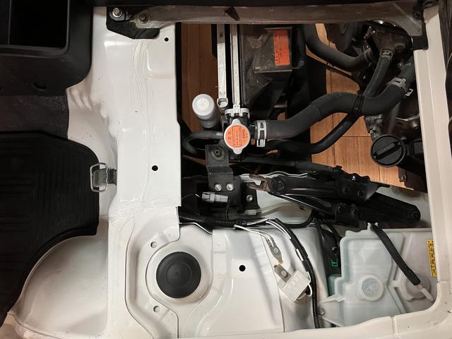 ハイゼットトラックスタンダード　２ＷＤ／５ＭＴ／令和２年式／走行４．１万キロ令和２年式／走行４．１万キロ／２ＷＤ／５ＭＴ／ゲートプロテクター／リヤガラススモーク／１年間距離無制限保証／エアコン／パワステ（大阪府）の中古車