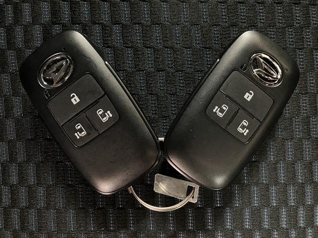 タントカスタムＸ　　令和４年式／走行１．０万キロ／車検整備付きナビ（ＮＭＺＫ−Ｗ７２Ｄ）／ＣＤ／ＤＶＤ／Ｂｌｕｅｔｏｏｔｈ／ＵＳＢ／パノラマモニター／前後ドラレコ／ＥＴＣ／両側パワースライド／シートヒーター／キーフリー／衝突軽減ブレーキ／ＬＥＤヘッドライト（大阪府）の中古車