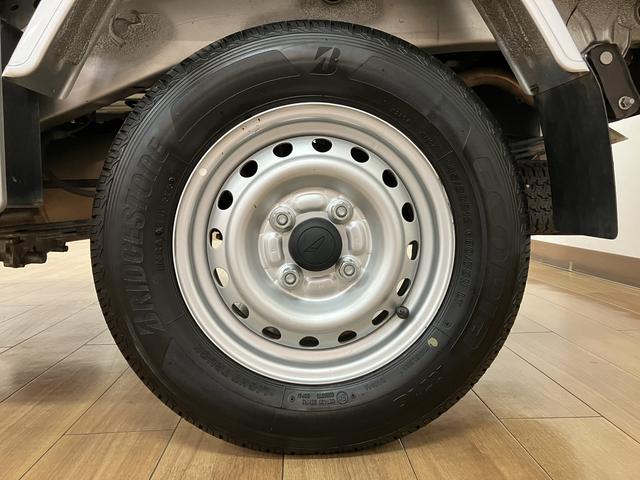 ハイゼットトラックエクストラＳＡIIIｔ　４ＷＤ・ＭＴ・エントリーナビ・ＥＴＣ４ＷＤ・ＭＴ・衝突回避軽減ブレーキ付き・エントリーナビ・Ｂｌｕｅｔｏｏｔｈ・ナビ連動フロントドラレコ・ＥＴＣ・ＬＥＤデイランプ・工具箱・バックモニター付き（大阪府）の中古車