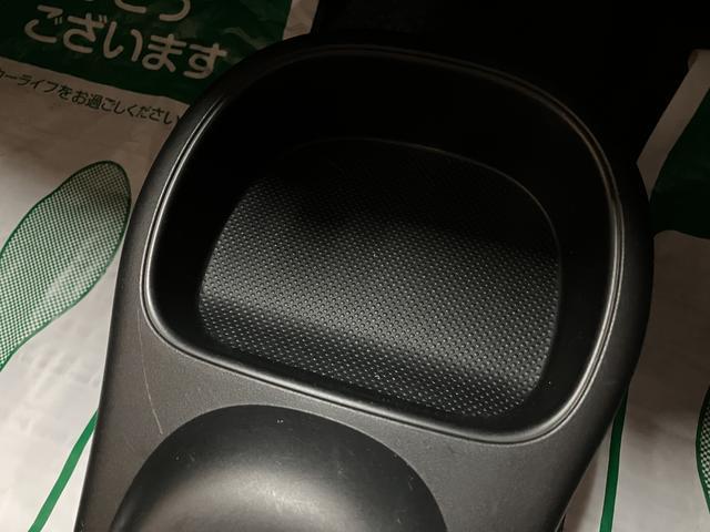 ミラジーノプレミアムX/CD・MD/ETC/MOMOステ/キーレス1年間走行距離無制限保証/走行7.9万km/CD・MD/ETC/キーレスエントリー/MOMOステアリング/オートエアコン/電動格納ドアミラー/ハロゲンヘッドライト・フォグランプ/マット/バイザー(大阪府)の中古車