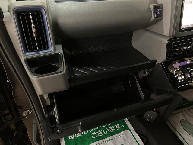 タントカスタムＸセレクション　ナビ／バックカメラ／ドラレコ／ＥＴＣナビ（ＮＭＺＫ−Ｗ７０Ｄ）／ＣＤ／ＤＶＤ／フルセグ／Ｂｌｕｅｔｏｏｔｈ／バックカメラ／前後ドラレコ／ＥＴＣ／両側パワースライドドア／キーフリー／シートヒーター／ＬＥＤヘッドライト／オートエアコン（大阪府）の中古車