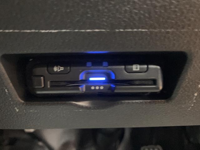 ハイゼットカーゴDX/走行1.3万キロ/デジタルインナーミラー/前後ドラレコ走行1.3万キロ/デジタルインナーミラー/前後ドラレコ/スマートキー/プッシュスタート/ETC/電動格納ミラー/パワーウインドウ/LEDヘッドライト・フォグランプ/衝突軽減ブレーキ/コーナーセンサー/(大阪府)の中古車