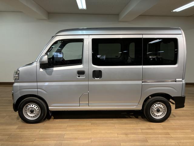 ハイゼットカーゴDX/走行1.3万キロ/デジタルインナーミラー/前後ドラレコ走行1.3万キロ/デジタルインナーミラー/前後ドラレコ/スマートキー/プッシュスタート/ETC/電動格納ミラー/パワーウインドウ/LEDヘッドライト・フォグランプ/衝突軽減ブレーキ/コーナーセンサー/(大阪府)の中古車